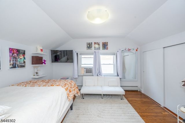 160 Mt Vernon St, Ridgefield Park Village, NJ 07660