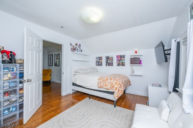 160 Mt Vernon St, Ridgefield Park Village, NJ 07660