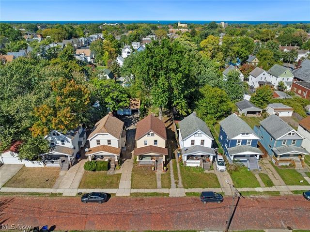 9902 Zimmer Avenue, Cleveland, OH 44102