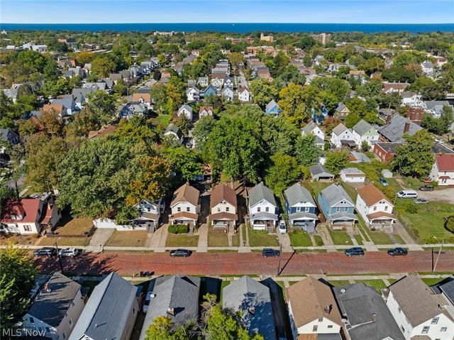 9902 Zimmer Avenue, Cleveland, OH 44102