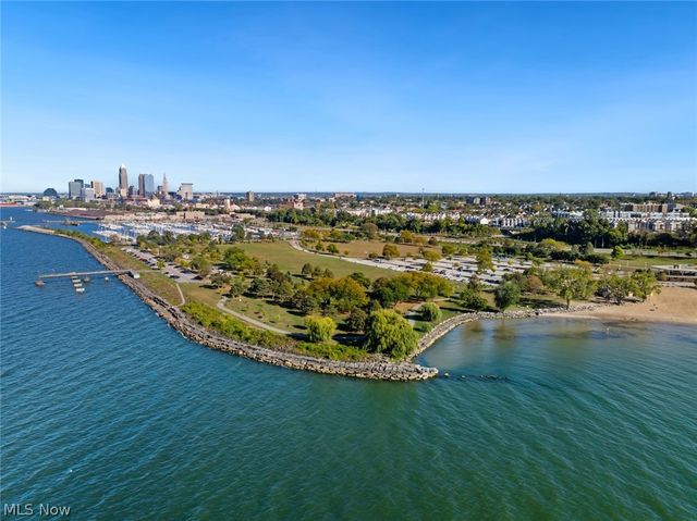 9902 Zimmer Avenue, Cleveland, OH 44102