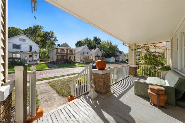 9902 Zimmer Avenue, Cleveland, OH 44102