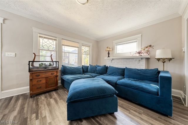 9902 Zimmer Avenue, Cleveland, OH 44102