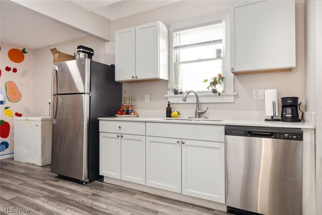 9902 Zimmer Avenue, Cleveland, OH 44102