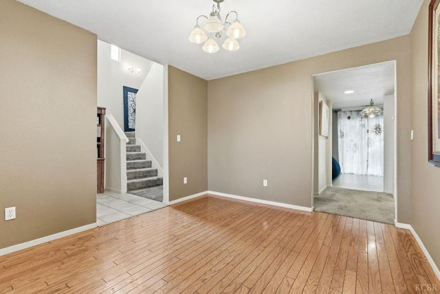 1331 Canyoncreek Street, Hanford, CA 93230