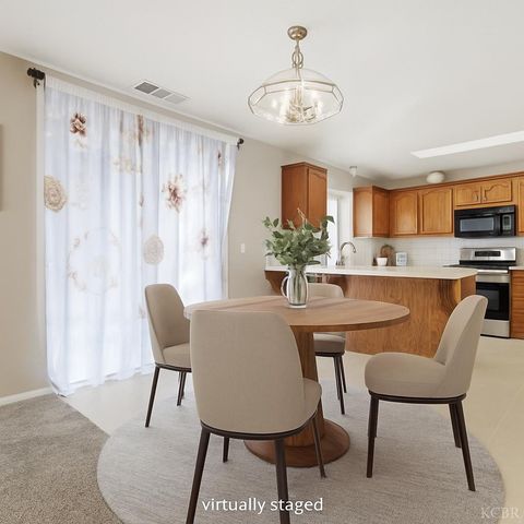 1331 Canyoncreek Street, Hanford, CA 93230