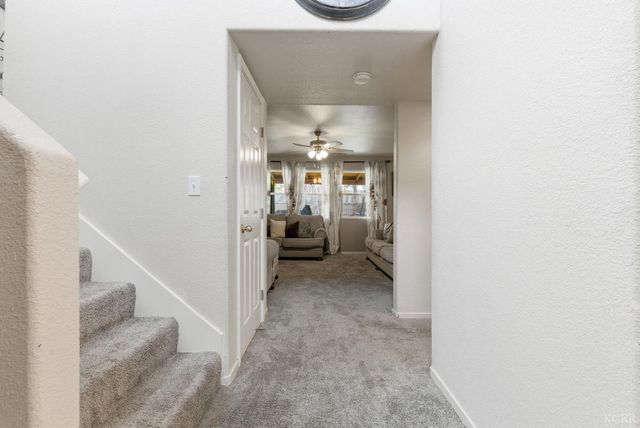 1331 Canyoncreek Street, Hanford, CA 93230