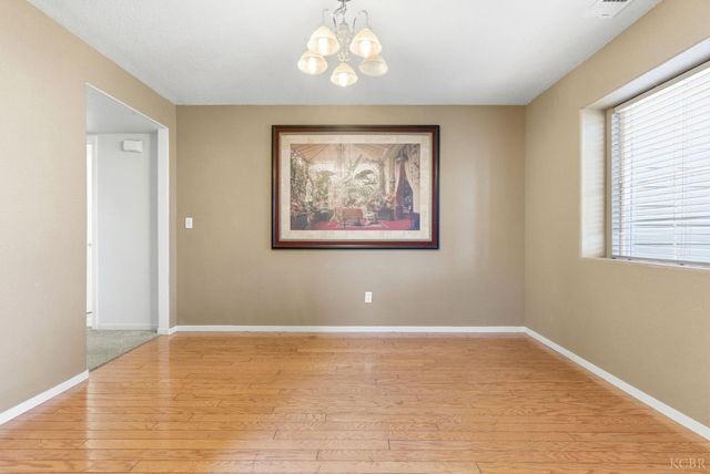 1331 Canyoncreek Street, Hanford, CA 93230