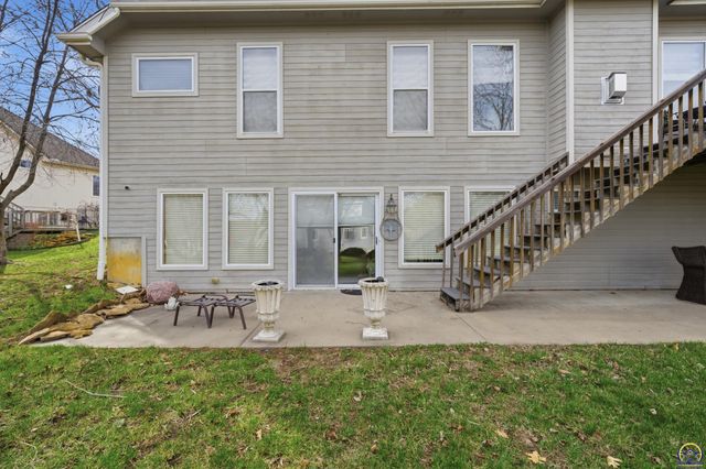 4606 SW Moundview DR, Topeka, KS 66610