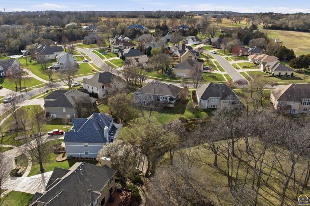 4606 SW Moundview DR, Topeka, KS 66610