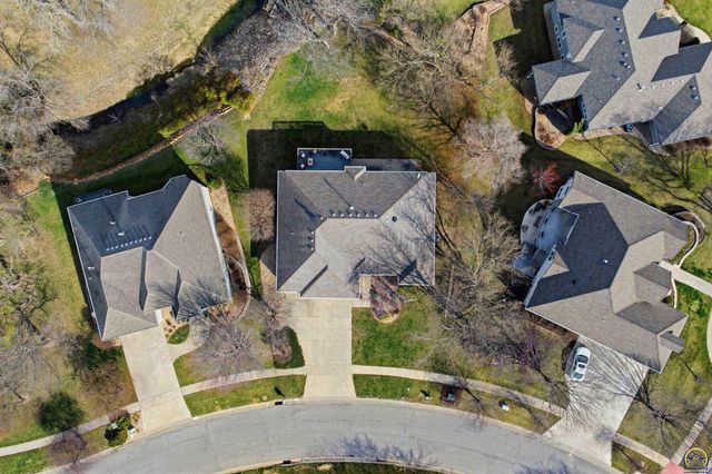 4606 SW Moundview DR, Topeka, KS 66610