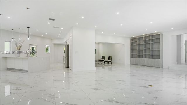 711 Sunset Rd 711, Coral Gables, FL 33143