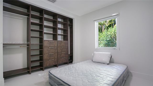 711 Sunset Rd 711, Coral Gables, FL 33143