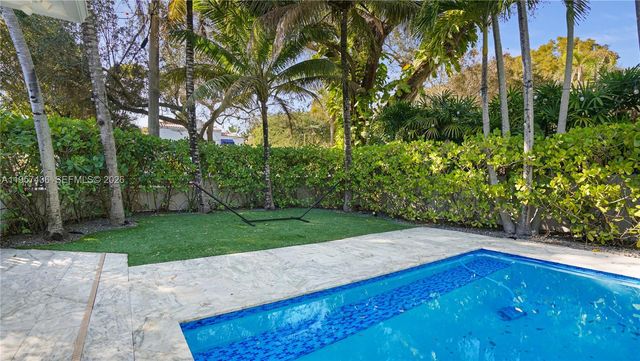 711 Sunset Rd 711, Coral Gables, FL 33143