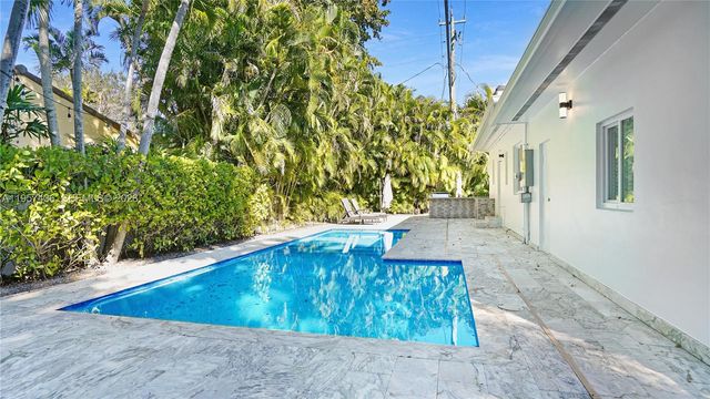 711 Sunset Rd 711, Coral Gables, FL 33143