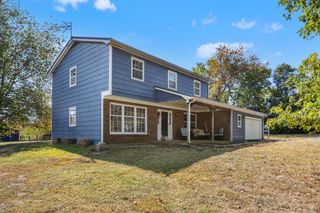2260 Keene Troy Pike, Versailles, KY 40383