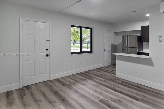 4037 SW 65th Ave 11, South Miami, FL 33155