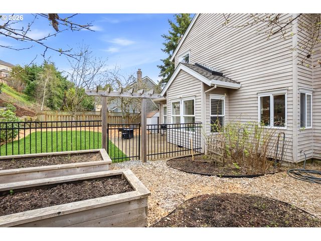 11185 Sw CHICKADEE Ter, Beaverton, OR 97007