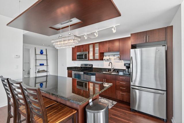 8161 33rd Avenue S W 509, Bloomington, MN 55425