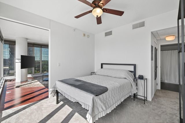 8161 33rd Avenue S W 509, Bloomington, MN 55425