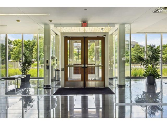 8161 33rd Avenue S W 509, Bloomington, MN 55425