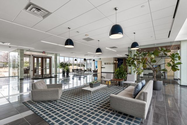 8161 33rd Avenue S W 509, Bloomington, MN 55425