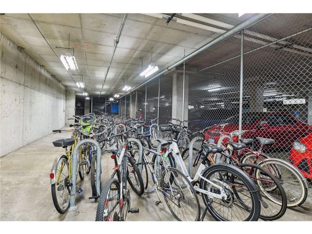 8161 33rd Avenue S W 509, Bloomington, MN 55425