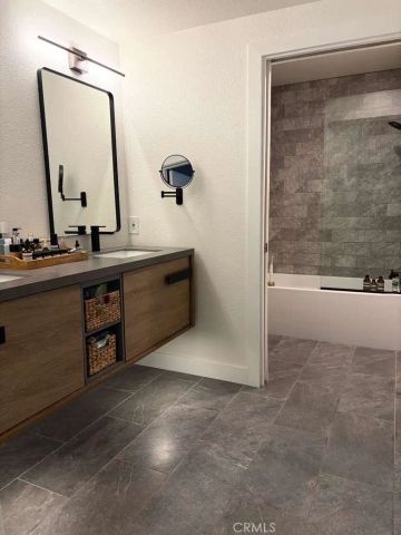 286 N Madison 404, Pasadena, CA 91101