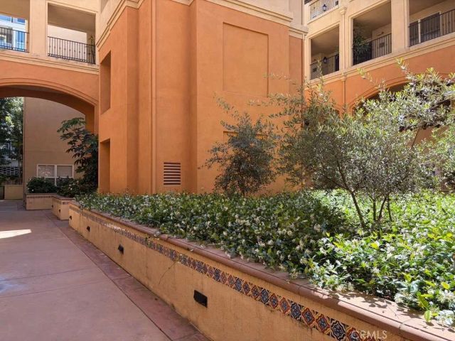 286 N Madison 404, Pasadena, CA 91101