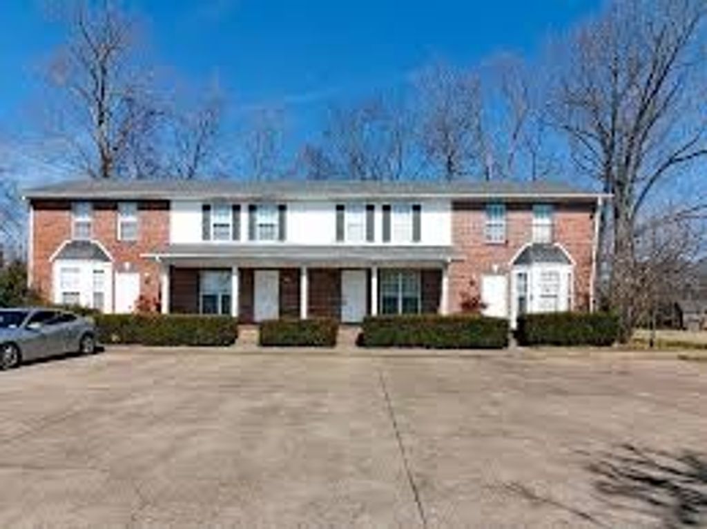 271 Timber Court Dr, Clarksville, TN 37043