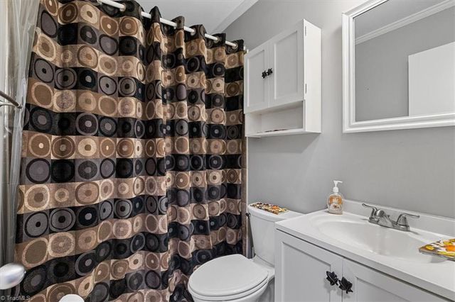 2608 David Caldwell Drive, Greensboro, NC 27408