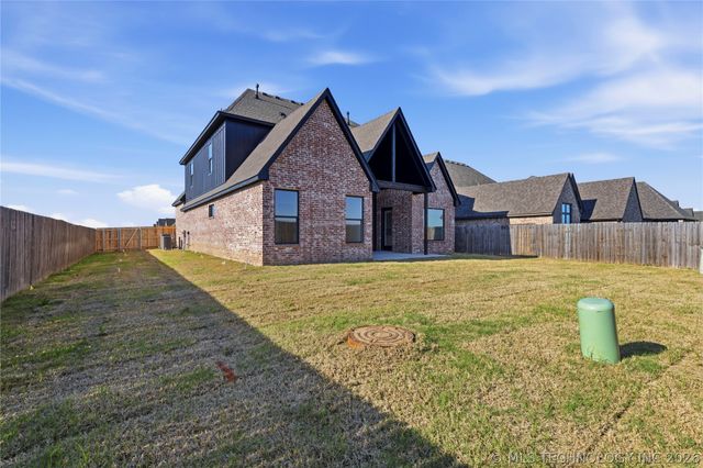 610 E 149th Street S, Glenpool, OK 74033