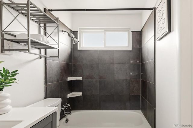 2169 W Warren Avenue, Englewood, CO 80110