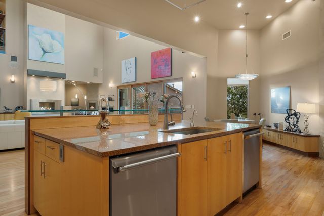 7816 Florence Avenue NE, Albuquerque, NM 87122