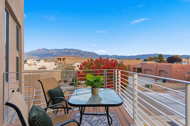 7816 Florence Avenue NE, Albuquerque, NM 87122