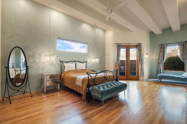 7816 Florence Avenue NE, Albuquerque, NM 87122