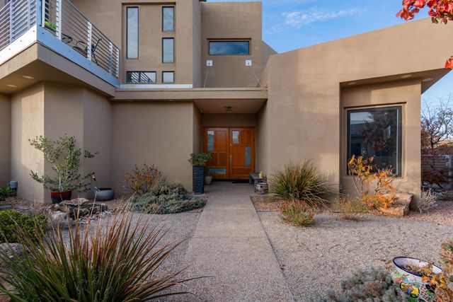 7816 Florence Avenue NE, Albuquerque, NM 87122