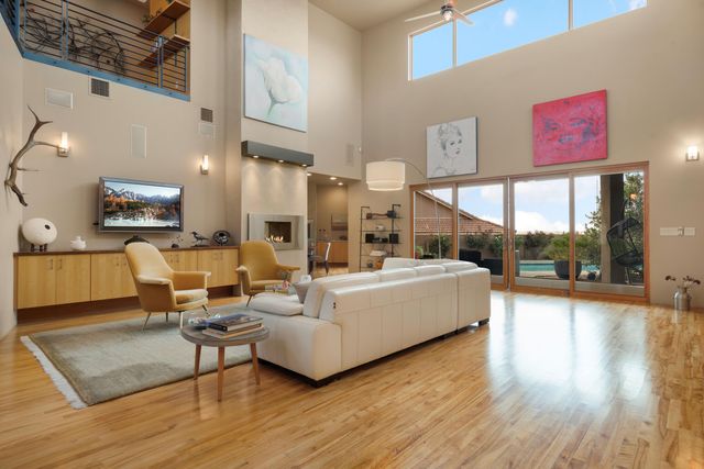 7816 Florence Avenue NE, Albuquerque, NM 87122