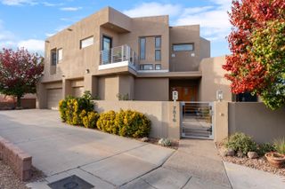 7816 Florence Avenue NE, Albuquerque, NM 87122