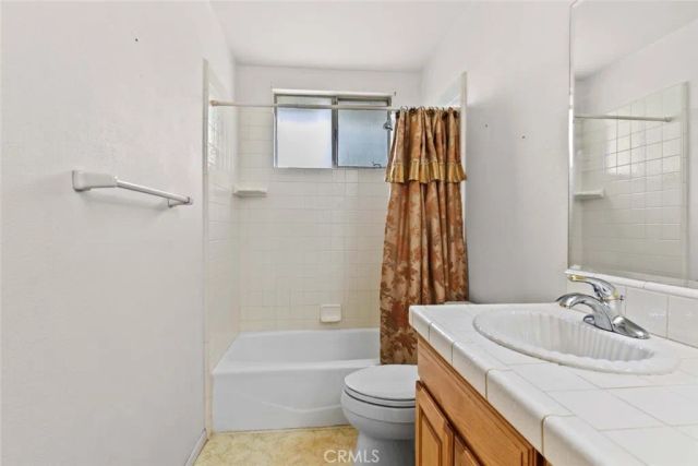 9825 Tujunga Canyon Place, Tujunga, CA 91042