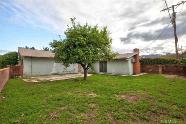 9825 Tujunga Canyon Place, Tujunga, CA 91042