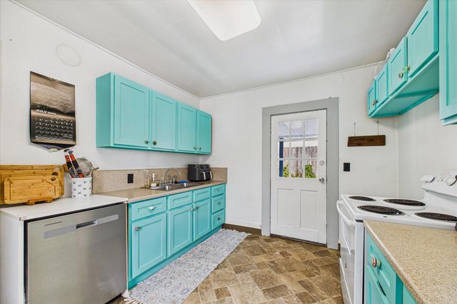 919 D Street, Eureka, CA 95501