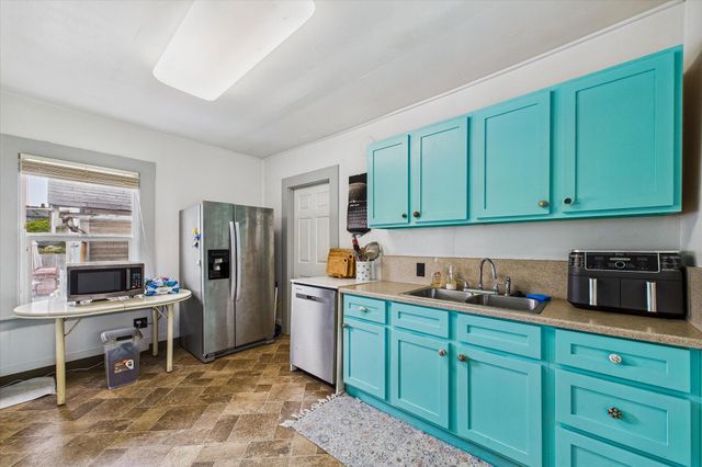 919 D Street, Eureka, CA 95501