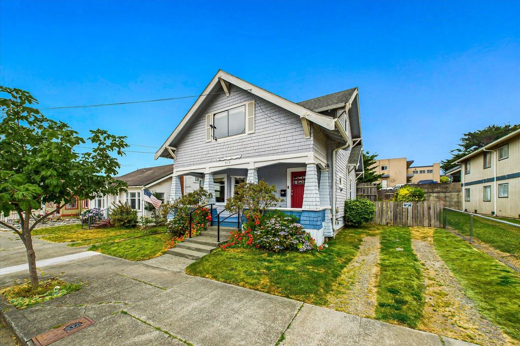 919 D Street, Eureka, CA 95501