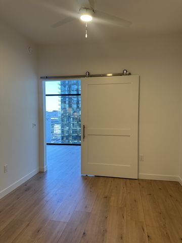 1212 Demonbreun St Apt 1504, Nashville, TN 37203