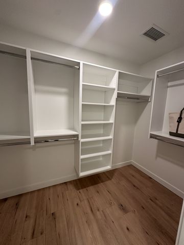 1212 Demonbreun St Apt 1504, Nashville, TN 37203