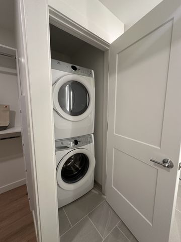 1212 Demonbreun St Apt 1504, Nashville, TN 37203