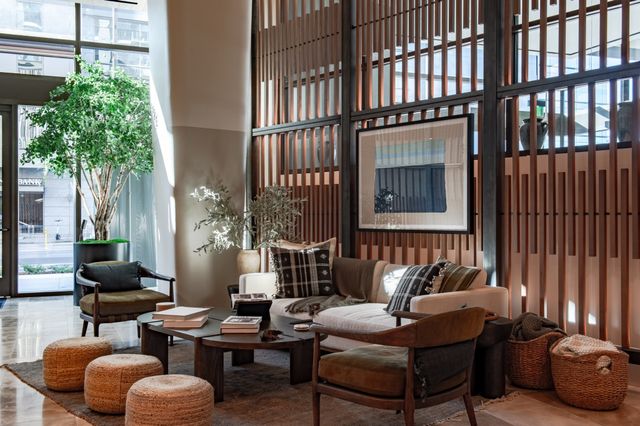 1212 Demonbreun St Apt 1504, Nashville, TN 37203