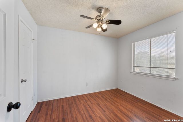 805 Garden Meadow Dr, Universal City, TX 78148