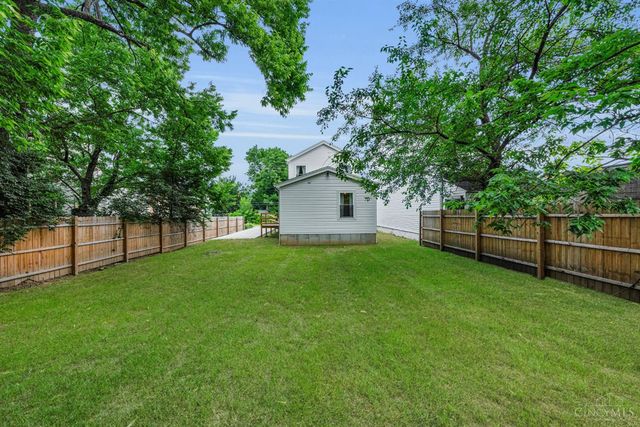 1789 Agnes, Cincinnati, OH 45223